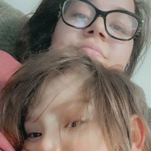 Meet your Posher, Zoie